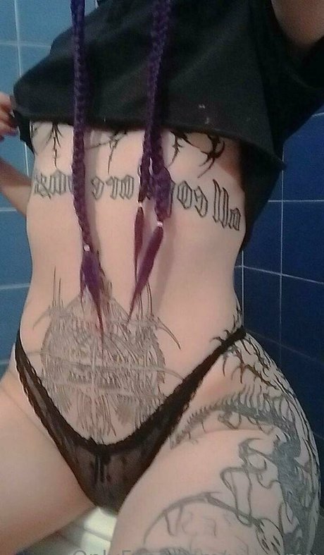 Foto di nudo di fuga di OnlyFans di Babyumuu