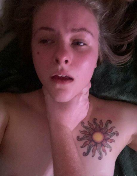 Lizziegetschoked OnlyFans泄露裸照