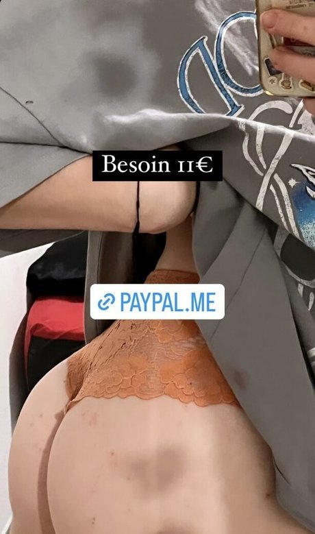 Обнаженная фотография утечки OnlyFans от Ursp00kygirl