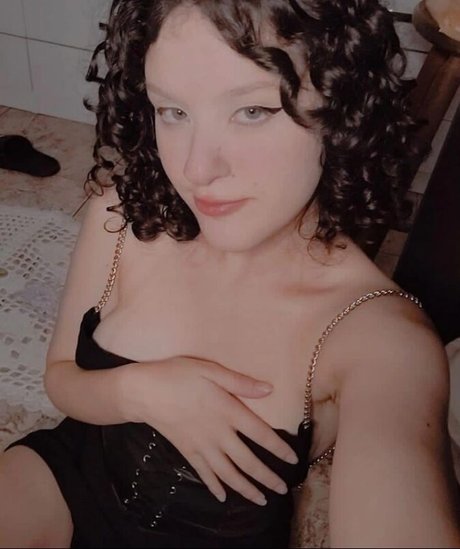 Foto di nudo di fuga di OnlyFans di Ellen Maysa