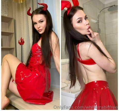 Nacktes geleaktes OnlyFans-Foto von Whiterrabitfree