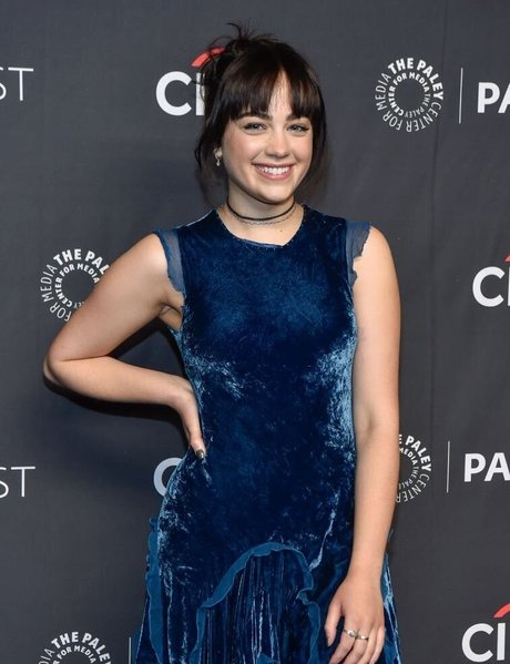 Alasti lekkinud OnlyFans-i pilt Mary Mouser