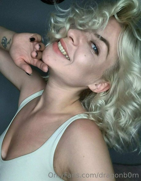 Dragonb0rn  nude leaked OnlyFans photo