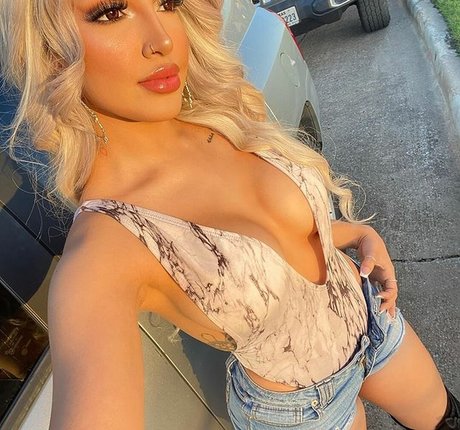 Nacktes geleaktes OnlyFans-Foto von Marlen Cuevas