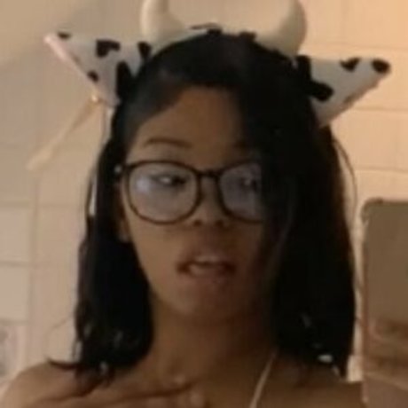 Nacktes geleaktes OnlyFans-Foto von Adorerawr