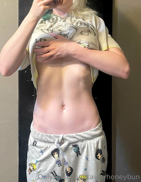 Nacktes geleaktes OnlyFans-Foto von Taylorhoneybun