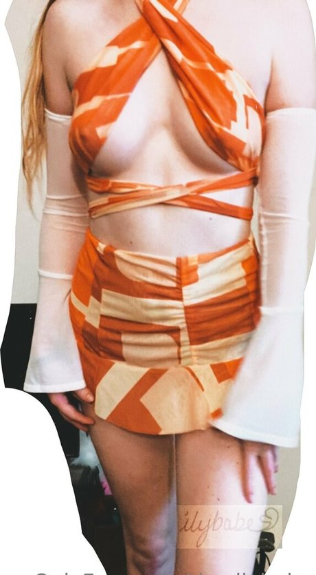 Nacktes geleaktes OnlyFans-Foto von Theilybabe