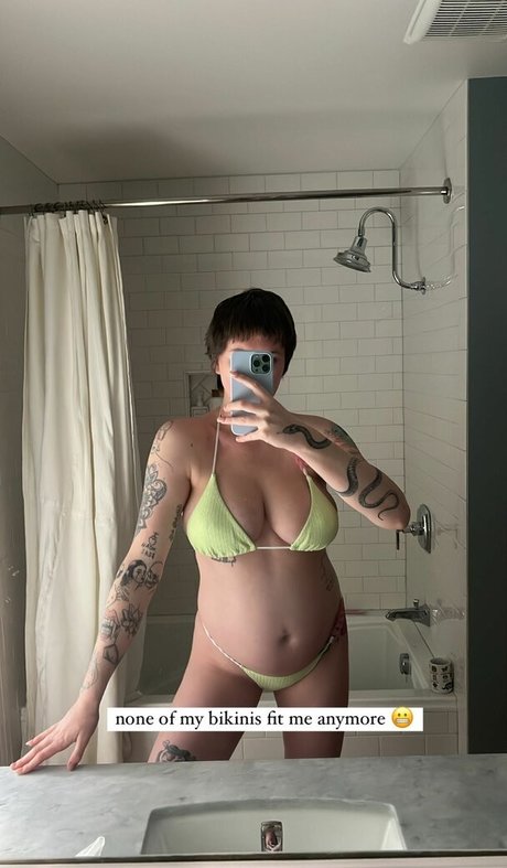 Alasti lekkinud OnlyFans-i pilt Ireland Baldwin