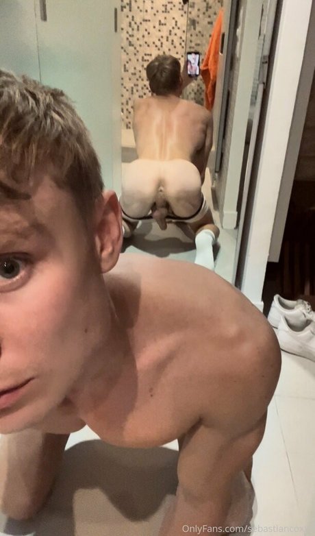 Naken lekkede OnlyFans-bilde av Sebastiancoxxx