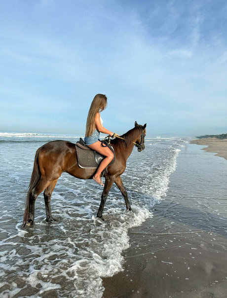 Naken lekkede OnlyFans-bilde av Yourtasha