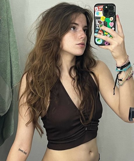 Nacktes geleaktes OnlyFans-Foto von Hannah Stein