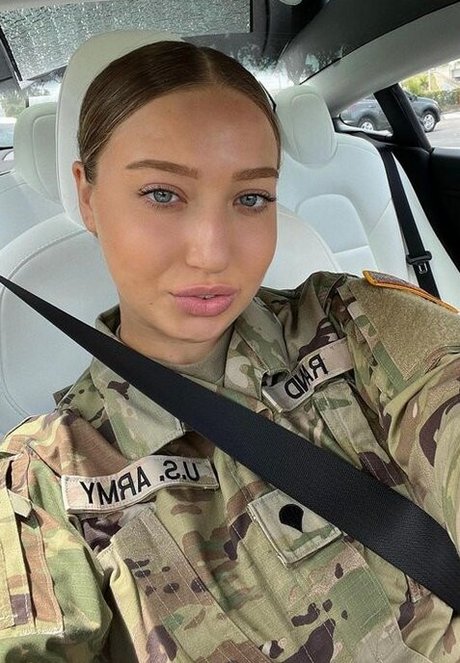 Naakte gelekte OnlyFans-foto van Randsydney