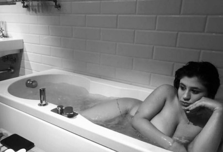 Nacktes geleaktes OnlyFans-Foto von Liagomezzz