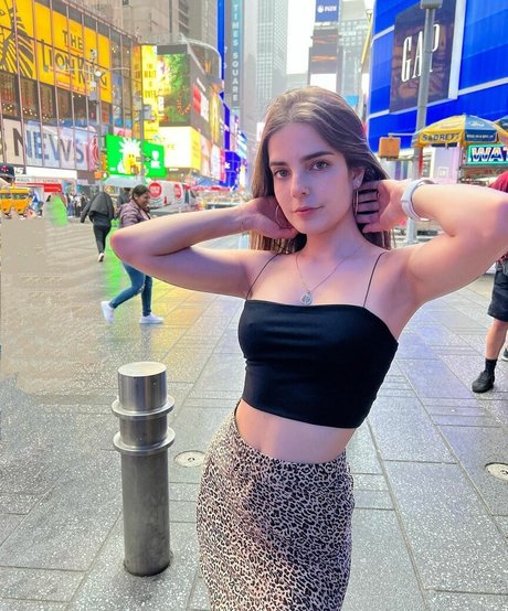 Обнаженная фотография утечки OnlyFans от Banana Vintage Asmr