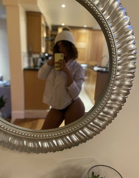 Alasti lekkinud OnlyFans-i pilt Key2flow