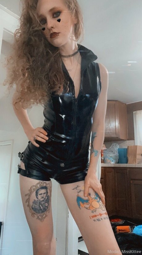 Naken läckt OnlyFans-bild av Modelmisskittee92