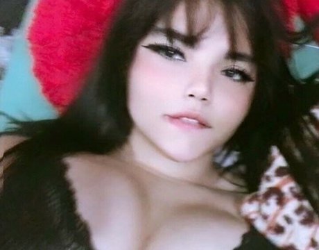 Alasti lekkinud OnlyFans-i pilt Userninf