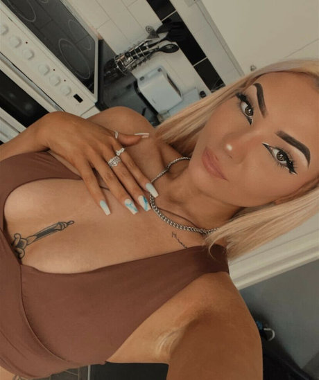 Naakte gelekte OnlyFans-foto van Khh23