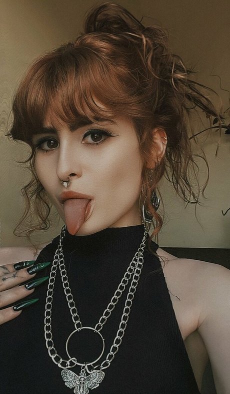 Selenophiliaa naked leaks OnlyFans pic