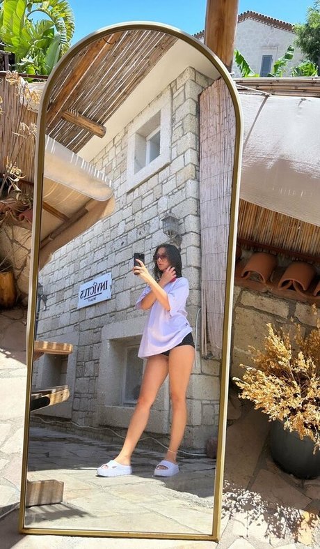 Foto desnuda filtrada de OnlyFans de Atavratmiyav