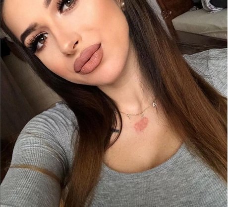 Naken läckt OnlyFans-bild av Yourgirlnastya