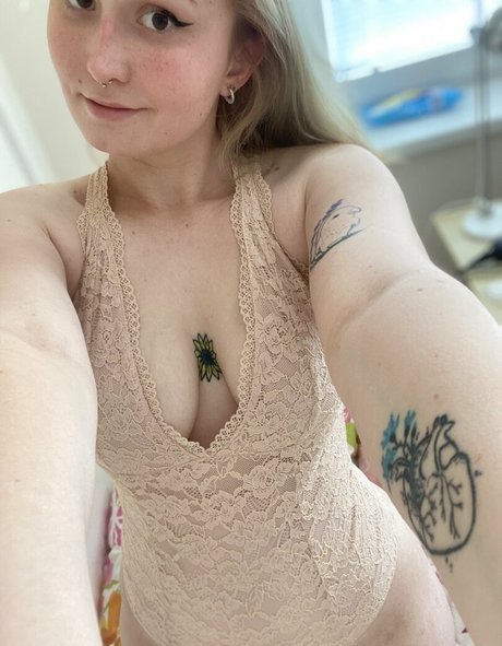 Foto di nudo di fuga di OnlyFans di Esmecastillosexy