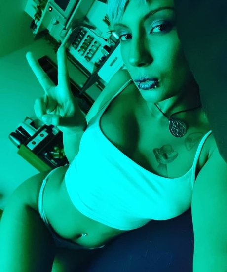 Nasu Grinder  nude leaked OnlyFans photo