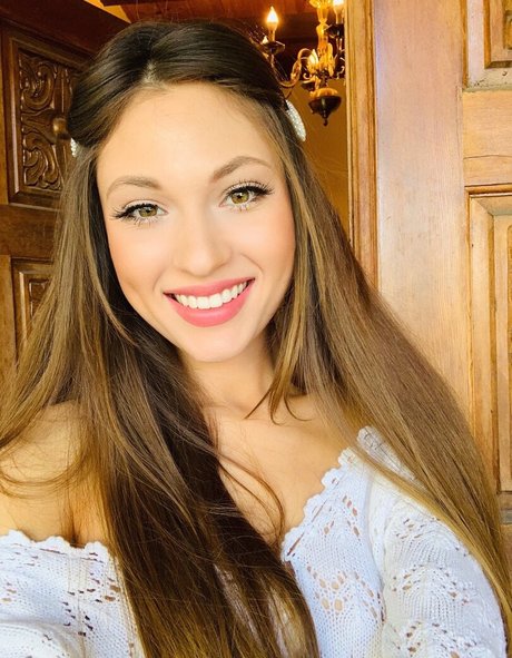 Naken lekkede OnlyFans-bilde av Annablossom