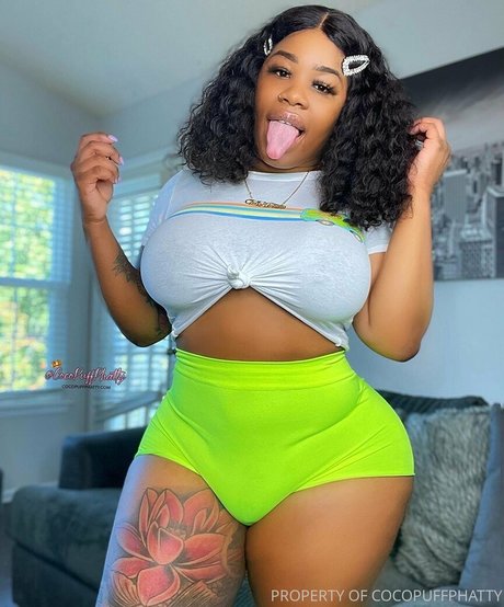 Naken lekkede OnlyFans-bilde av Phattgirlcoco