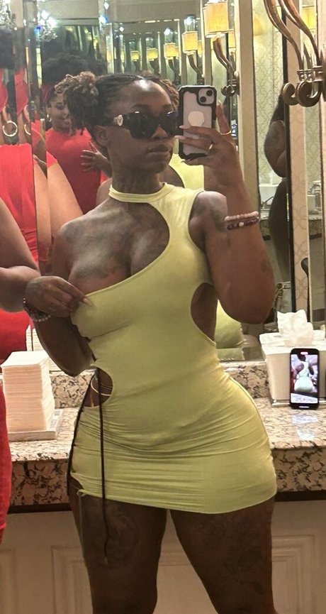 Skoobi3 naked leaks OnlyFans pic