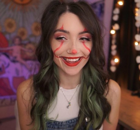 Nacktes geleaktes OnlyFans-Foto von Skyytea