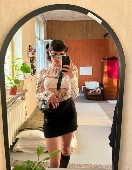 Naken lekkede OnlyFans-bilde av Malesia Baby