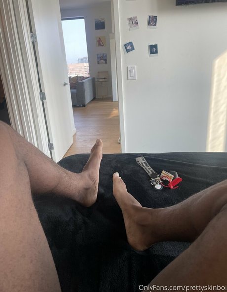 Nahá fotka uniklých OnlyFans od Prettyskinboi