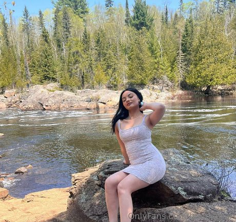 Nahá fotka uniklých OnlyFans od Bunniasian