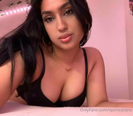 Nahá fotka uniklých OnlyFans od Pakistani Princess