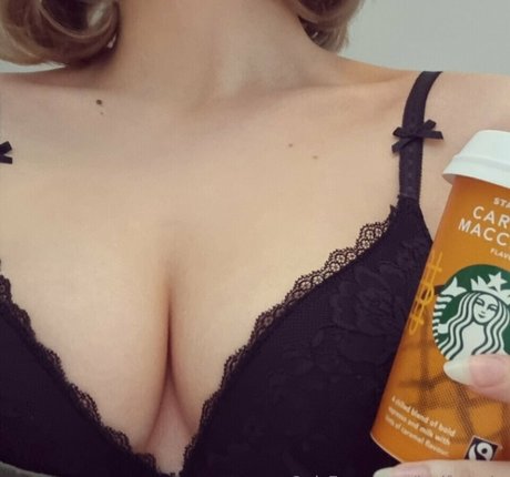 Nahá fotka uniklých OnlyFans od Jovi Fragole