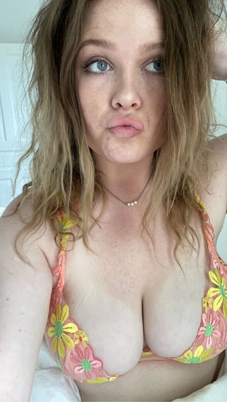 Foto desnuda filtrada de OnlyFans de Water Ski Bunny