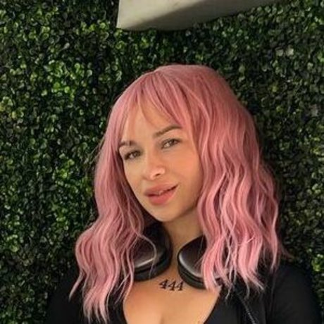 OnlyFans-model Lindseyparanormal