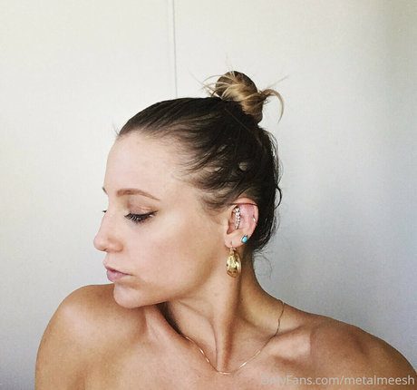 Nacktes geleaktes OnlyFans-Foto von Metalmeesh