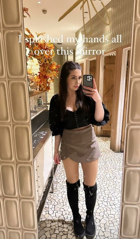 Naakte gelekte OnlyFans-foto van Harrie Silver