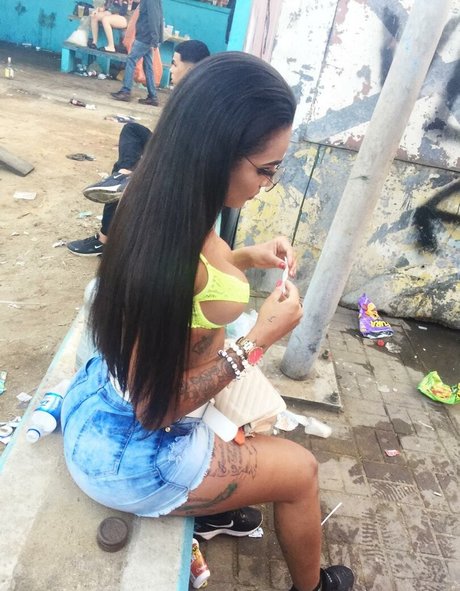 Naakte gelekte OnlyFans-foto van Rutielly Zagner