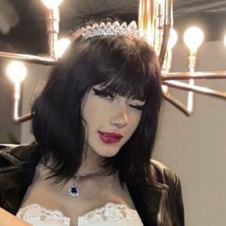 Naakte gelekte OnlyFans-foto van Milkyroth