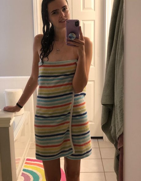 Nahá fotka uniklých OnlyFans od Lowco