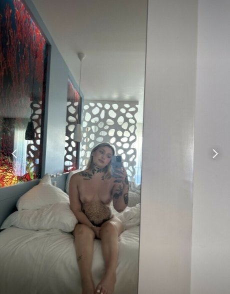 Nacktes geleaktes OnlyFans-Foto von Karleexrosee