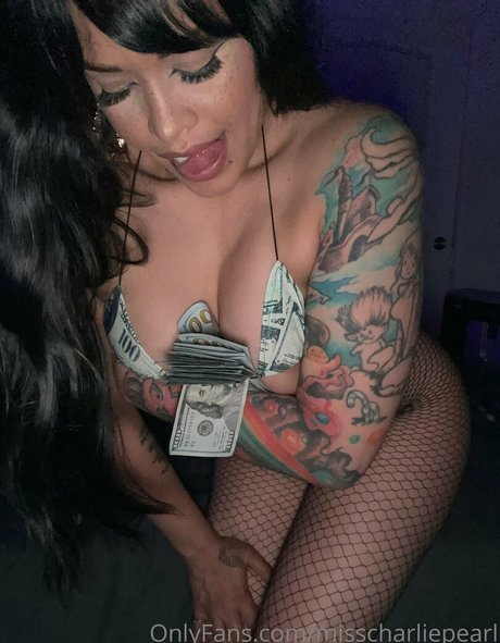 Miss Charlie Pearl naked leaks OnlyFans pic