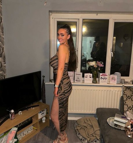 Naakte gelekte OnlyFans-foto van Lianna Gregory