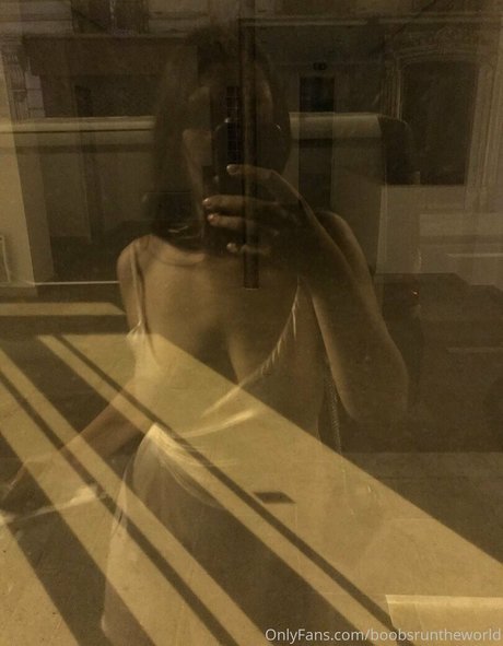 Alasti lekkinud OnlyFans-i pilt Facedownassuup