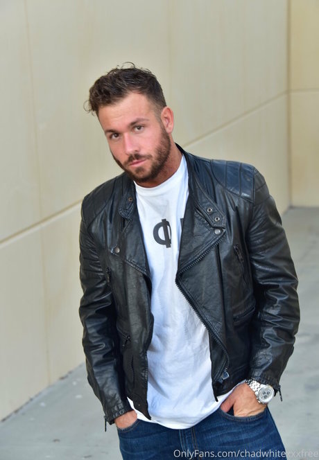 Nahá fotka uniklých OnlyFans od Chadwhitexxxfree