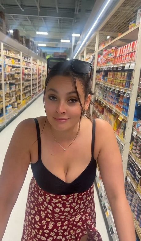 Naakte gelekte OnlyFans-foto van Christinaandthedane