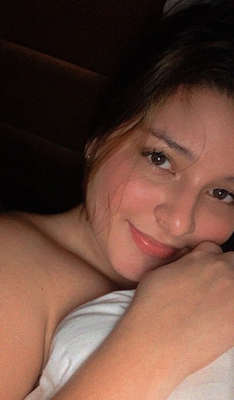 Naken lekkede OnlyFans-bilde av Lola Diaz